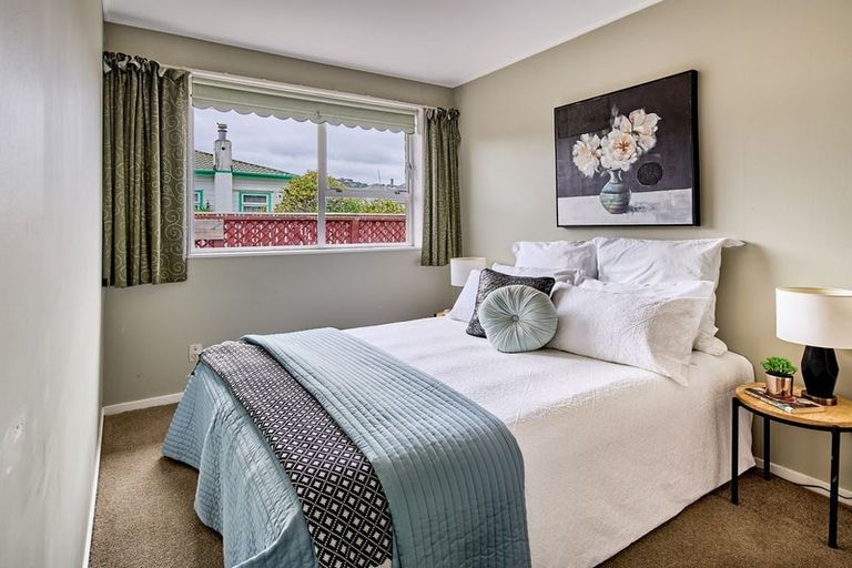 Photo of property in 2/10 Rex Street, Miramar, Wellington, 6022