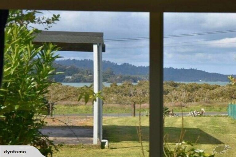 Photo of property in 6 Sandy Beach Road, Tinopai, Matakohe, 0593