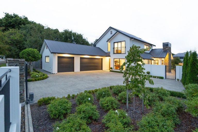 Photo of property in 114 Jickell Street, Hokowhitu, Palmerston North, 4410