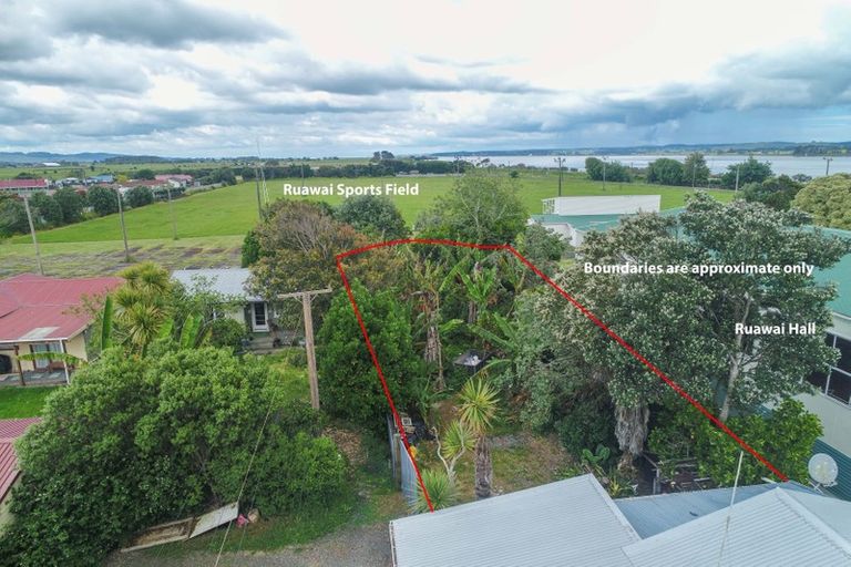 Photo of property in 23 Raupo Wharf Road, Ruawai, 0592