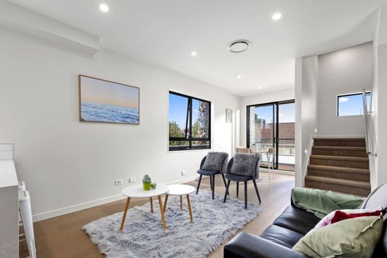 Photo of property in 67e Lake Road, Devonport, Auckland, 0624