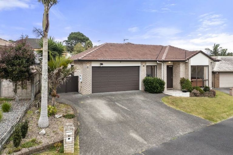 Photo of property in 64 Black Teal Close, Unsworth Heights, Auckland, 0632