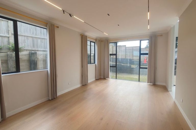 Photo of property in 11 Silverhill Lane, Silverdale, 0932