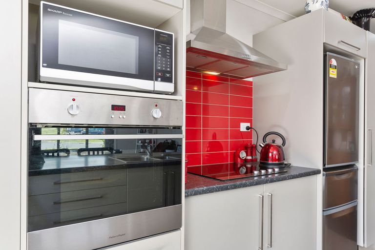 Photo of property in 56 Fairfax Crescent, Pyes Pa, Tauranga, 3112