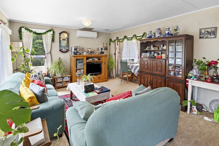 Photo of property in 12 Churchill Crescent, Featherston, 5710