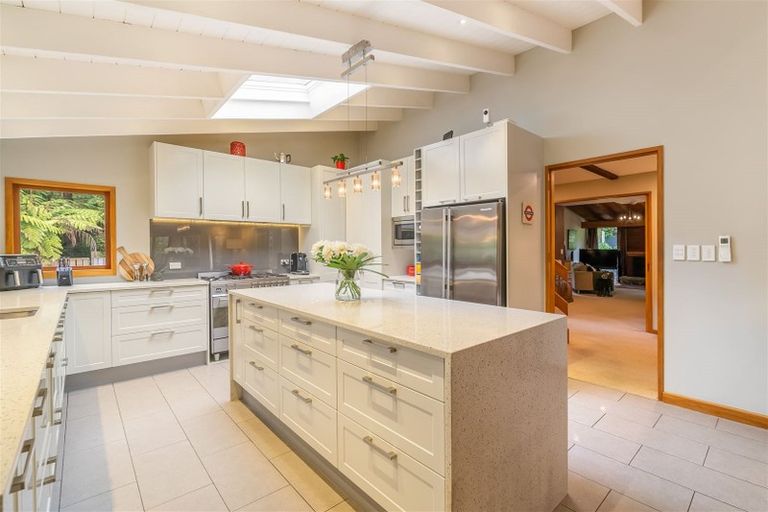 Photo of property in 30c Chatsworth Road, Silverstream, Upper Hutt, 5019