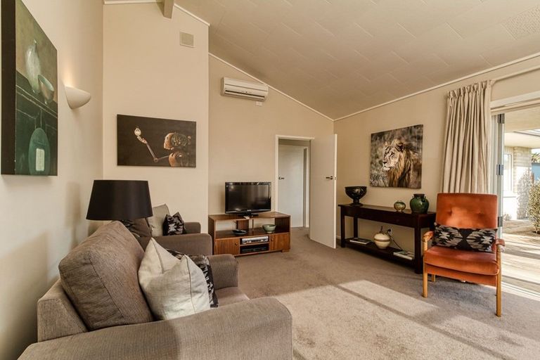 Photo of property in 13 Everest Avenue, Havelock North, 4130