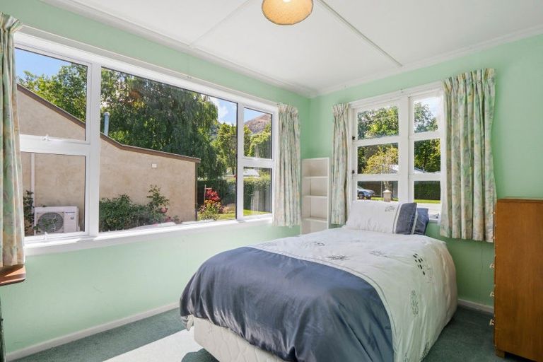 Photo of property in 14 Caernarvon Street, Arrowtown, 9302