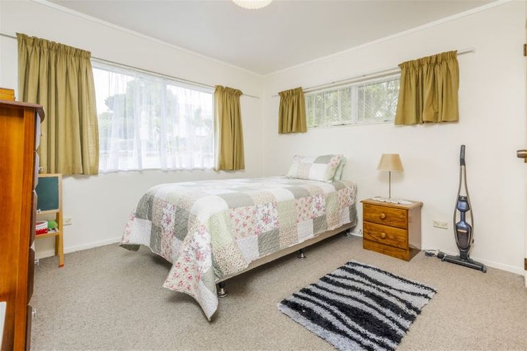 Photo of property in 2/1 West Street, Papakura, 2110