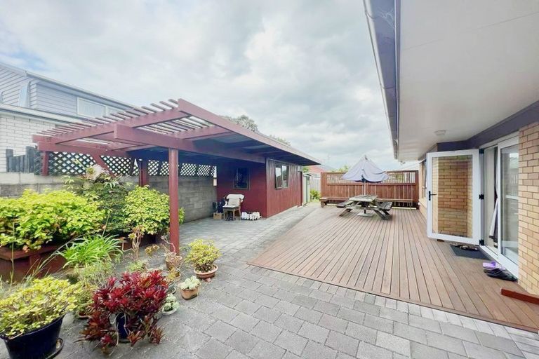 Photo of property in 2/42 Galvan Avenue, Sunnyhills, Auckland, 2010