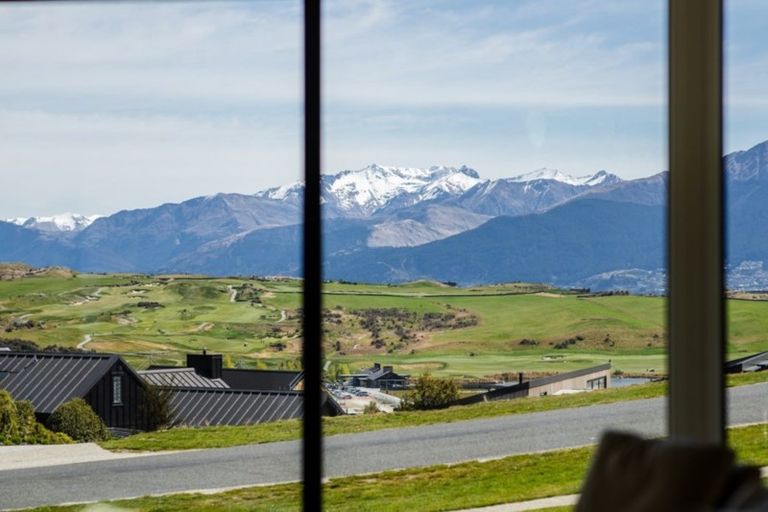 Photo of property in 35 Jacks Point Rise, Jacks Point, Queenstown, 9371