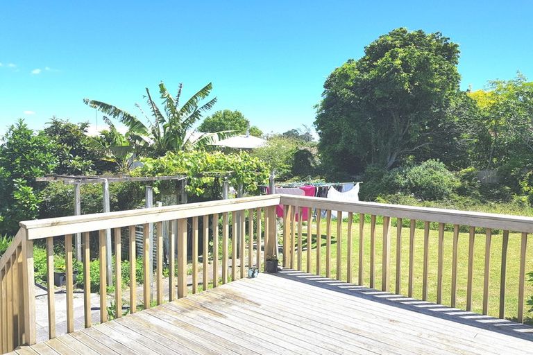 Photo of property in 228 Forrest Hill Road, Forrest Hill, Auckland, 0620