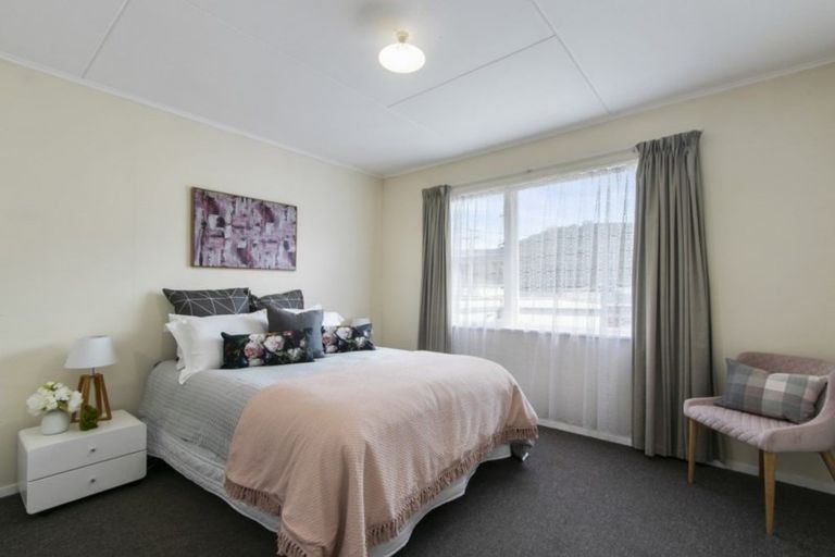 Photo of property in 17 Whitehall Street, Wainuiomata, Lower Hutt, 5014