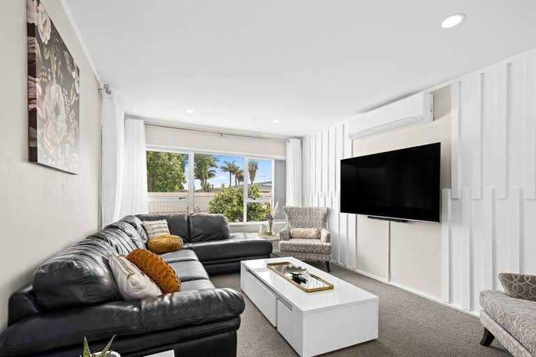 Photo of property in 33 Taka Street, Takanini, 2112