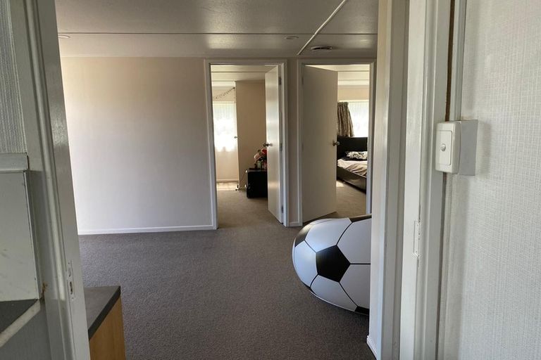 Photo of property in 79 Birdwood Avenue, Papatoetoe, Auckland, 2025