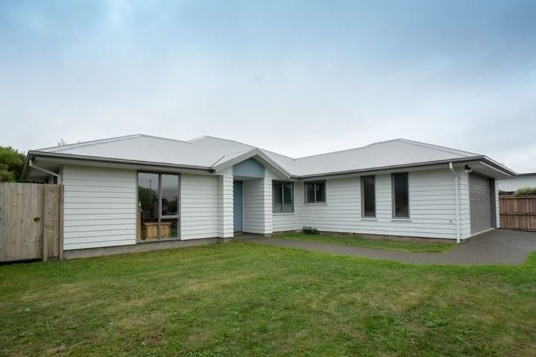 Photo of property in 21 Kestrel Place, Woolston, Christchurch, 8023