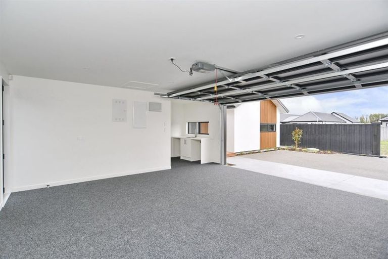 Photo of property in 34 Walter Case Drive, Harewood, Christchurch, 8051