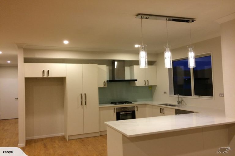 Photo of property in 43 Maylee Crescent, Gulf Harbour, Whangaparaoa, 0930