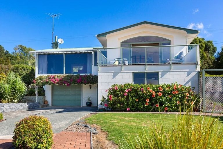 Photo of property in 1174 Sandspit Road, Sandspit, Warkworth, 0982