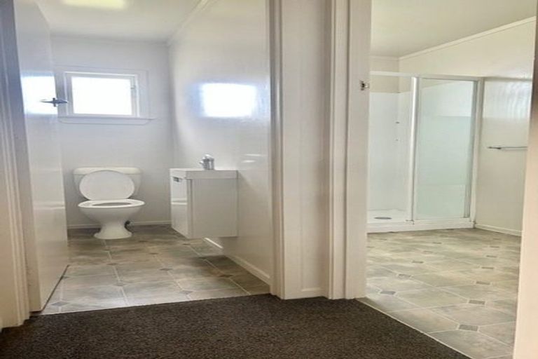 Photo of property in 11 Domett Street, Waitara, 4320