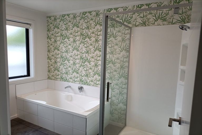 Photo of property in 16 Johnstone Street, Tinwald, Ashburton, 7700