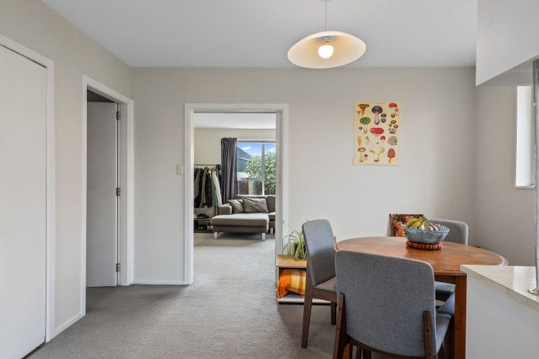 Photo of property in 2/38 Oldwood Street, Bishopdale, Christchurch, 8053