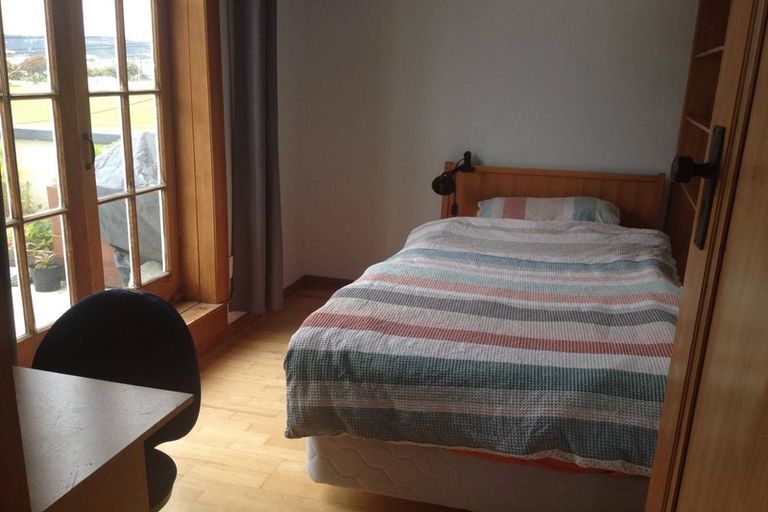 Photo of property in San Antonio Flats, 5/12 Kilbirnie Crescent, Kilbirnie, Wellington, 6022