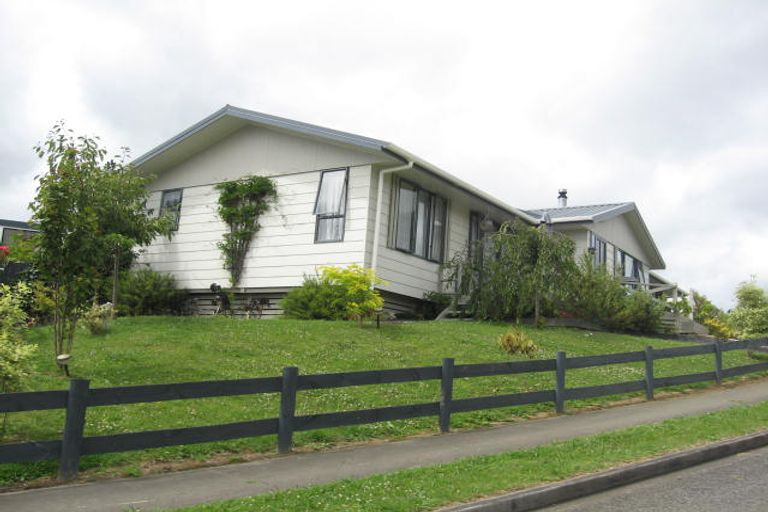 Photo of property in 44 Parkdale Drive, Aramoho, Whanganui, 4500