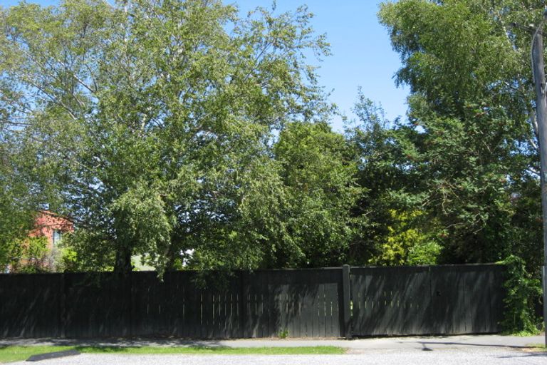 Photo of property in 49 Woodville Street, Edgeware, Christchurch, 8013