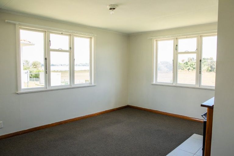 Photo of property in 31 Hillary Crescent, Belmont, Auckland, 0622