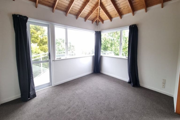 Photo of property in 7 Harrison Avenue, Belmont, Auckland, 0622