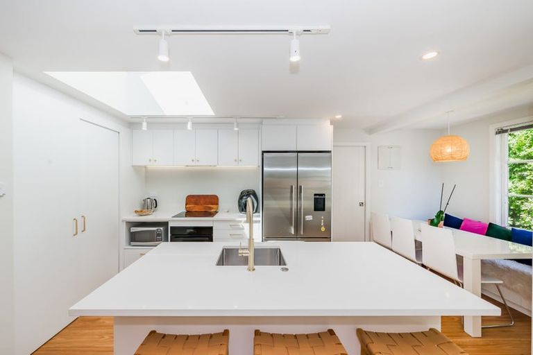 Photo of property in 99a Ruapehu Street, Paraparaumu, 5032