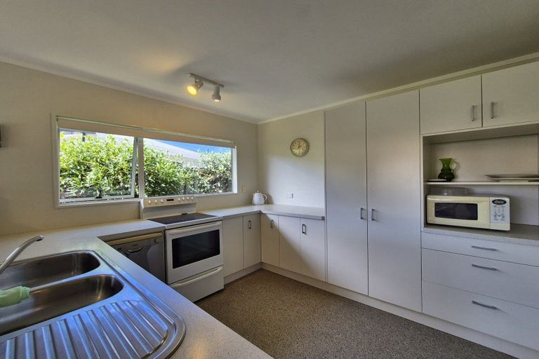 Photo of property in 4 Allman Drive, Coromandel, 3506