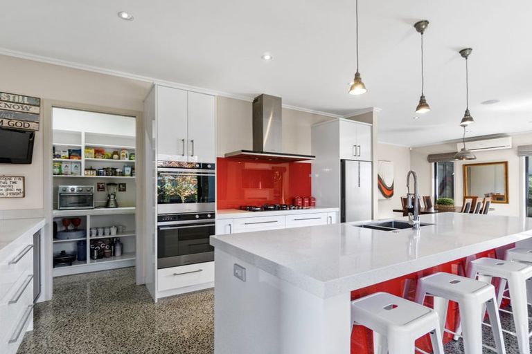 Photo of property in 11 Johnnybro Place, Rototuna North, Hamilton, 3210