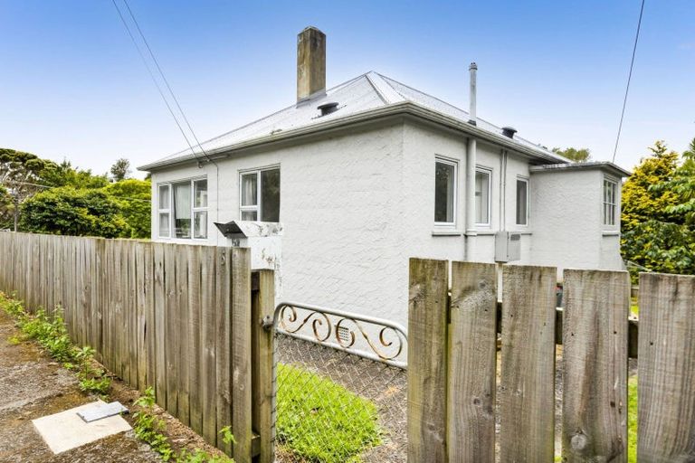 Photo of property in 6 Mill Road, New Plymouth, 4310