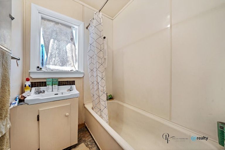 Photo of property in 60a East Street, Pukekohe, 2120