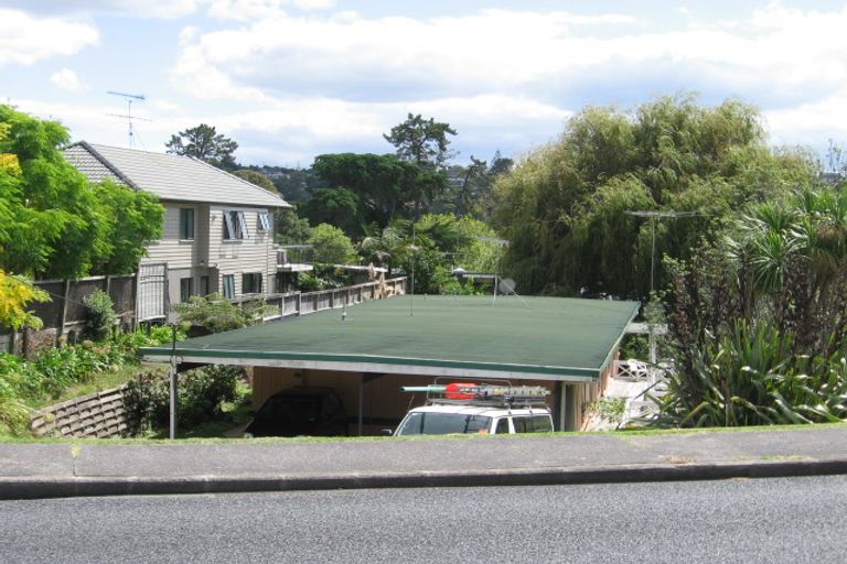 Photo of property in 55 Glencoe Road, Browns Bay, Auckland, 0630