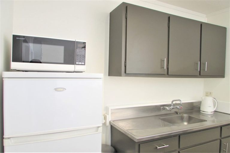 Photo of property in 9/4 Derby Street, Mount Victoria, Wellington, 6011