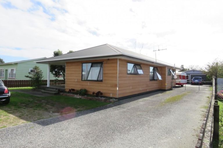 Photo of property in 23 Coates Street, Westport, 7825