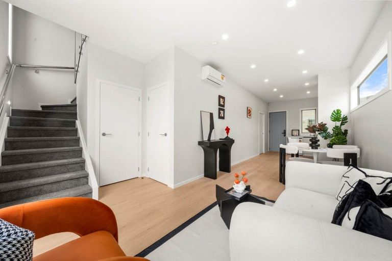 Photo of property in 10c Clensmore Place, Torbay, Auckland, 0630