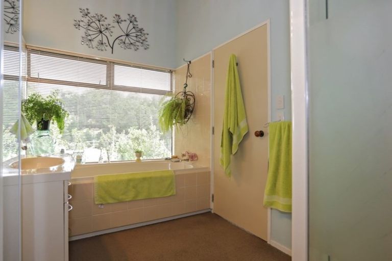 Photo of property in 23 Otuturu Crescent, Ruamahunga, Thames, 3575