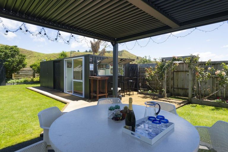 Photo of property in 1 Hamilton Drive, Wainui, Gisborne, 4010