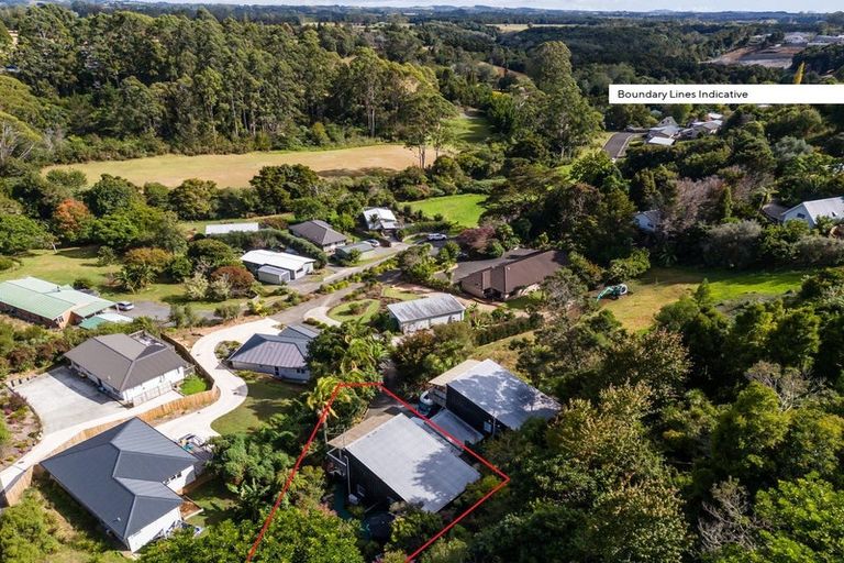 Photo of property in 11 Greenview Heights, Kerikeri, 0230