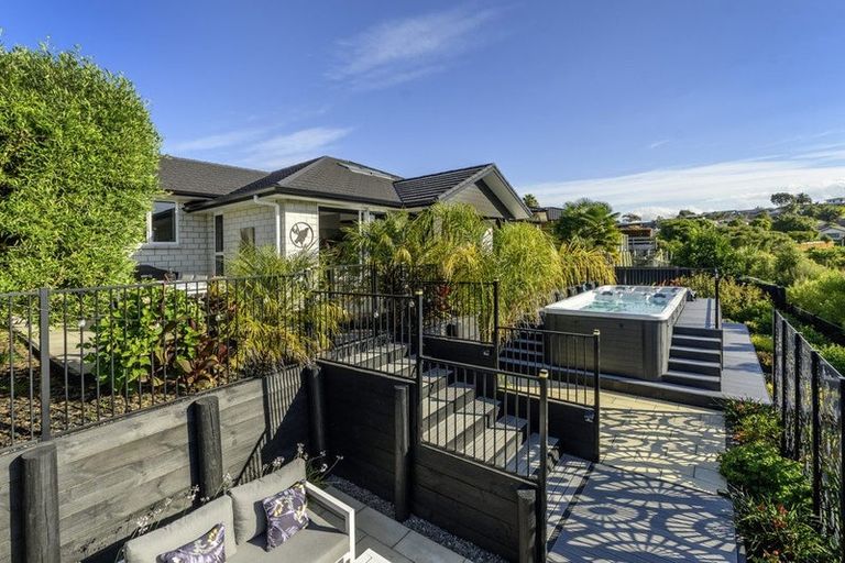 Photo of property in 99 Castlewold Drive, Bethlehem, Tauranga, 3110