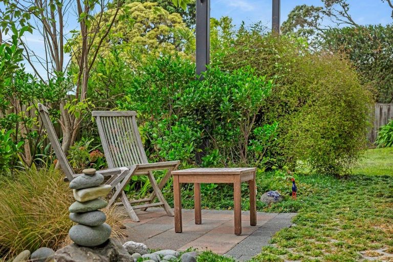 Photo of property in 35 Rothesay Bay Road, Rothesay Bay, Auckland, 0630