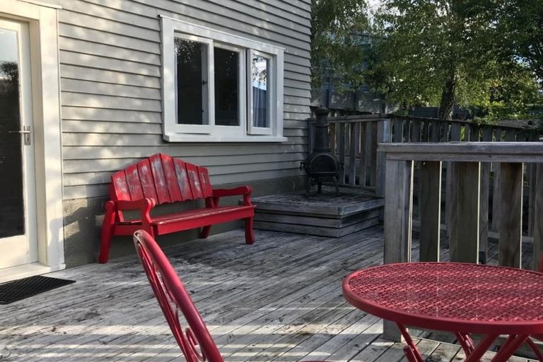 Photo of property in 92 Milton Terrace, Picton, 7220