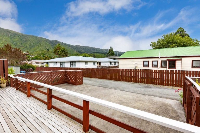 Photo of property in 46 York Street, Picton, 7220