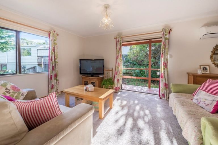 Photo of property in 175b Hibiscus Coast Highway, Red Beach, 0932