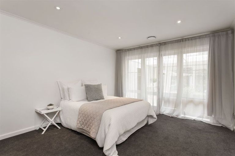 Photo of property in 17 Joyce Crescent, Ilam, Christchurch, 8041