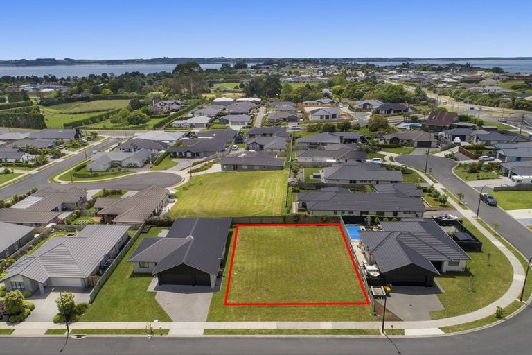 Photo of property in 11 Charlotte Drive, Omokoroa, 3114